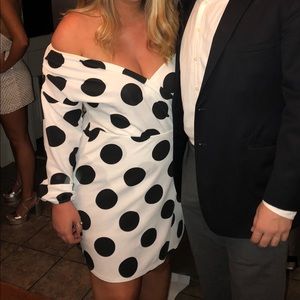 BOOHOO WHITE DRESS W BLACK POLKA DOTS SZ 14